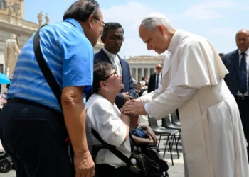 El Papa presenta el mensaje para la Jornada Mundial de los Abuelos 2026: "Dios nunca nos olvida"