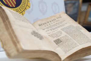 La Policia de la Generalitat recupera un libro del siglo XVII perteneciente al Convento Ntra. Sra. del Remei de Vic 3 libro franciscano recuperado