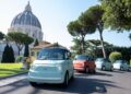 Fiat regala una flota eléctrica de 30 vehículos para transformar la movilidad de la Ciudad Santa