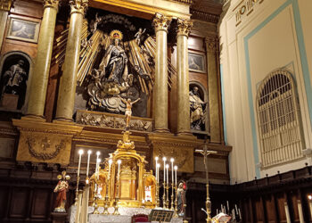 Devoción y fe en el corazón de Madrid: la parroquia de El Carmen y San Luis culmina sus fiestas patronales