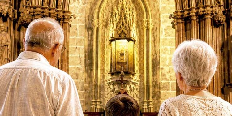 El Jubileo del Santo Cáliz centra la celebración diocesana de la Jornada Mundial de los Abuelos