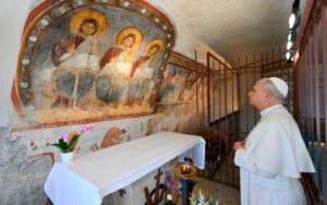 Papa Leon XIV santuario2 VaticanMedia 220726 pkw08h