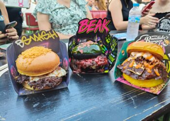 El idilio crujiente de Mestalla: la fiebre por la ‘smash burger’ perfecta se instala en Valencia, "The Champions Burguer California"