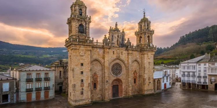 El latido sonoro de Mondoñedo: la basílica catedralicia se convierte en templo de la música este verano