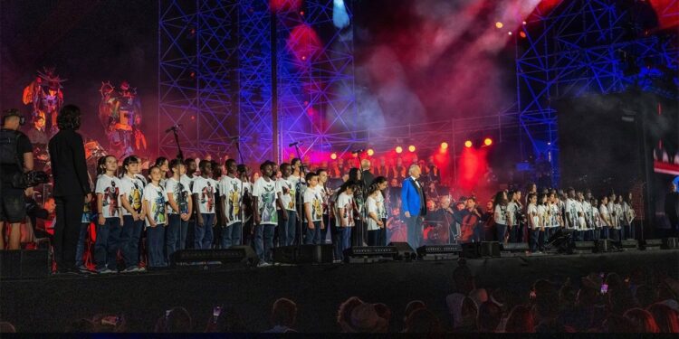 Castel Gandolfo alza la voz por la paz con el Papa, Andrea Bocelli y 160 jóvenes del coro ABF Voices