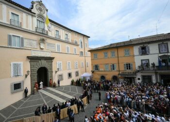El Papa León XIV inicia su periodo de descanso estival en Castel Gandolfo
