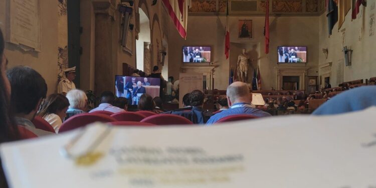 Declaración en Roma: Premios Nobel y líderes mundiales exigen un "freno humano" a la IA militarizada