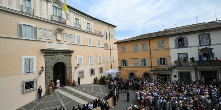 El Papa León XIV inicia su periodo de descanso estival en Castel Gandolfo