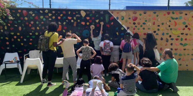 Cáritas Valencia apoya la participación de cerca de 900 niños y niñas en actividades de verano