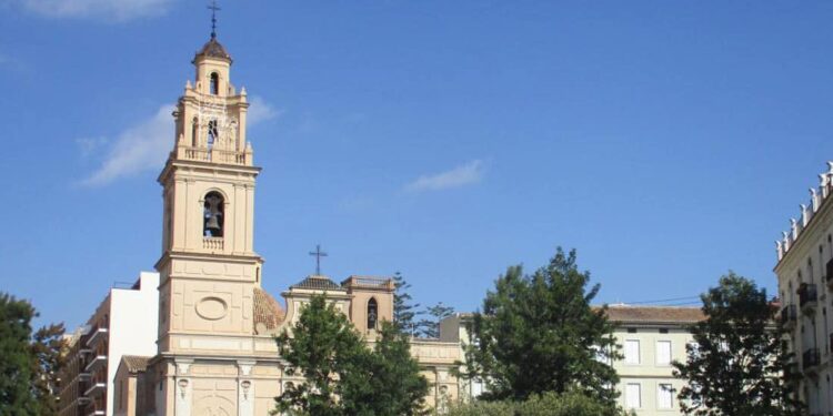 La Parroquia de Santa Mónica y El Salvador de Valencia recupera sus campanas