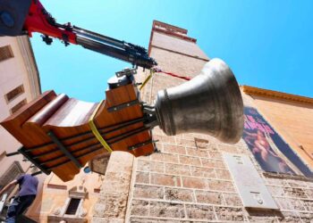 La nueva Campana Mayor de San Nicolás, bendecida en Roma por el Papa León, vuelve a sonar