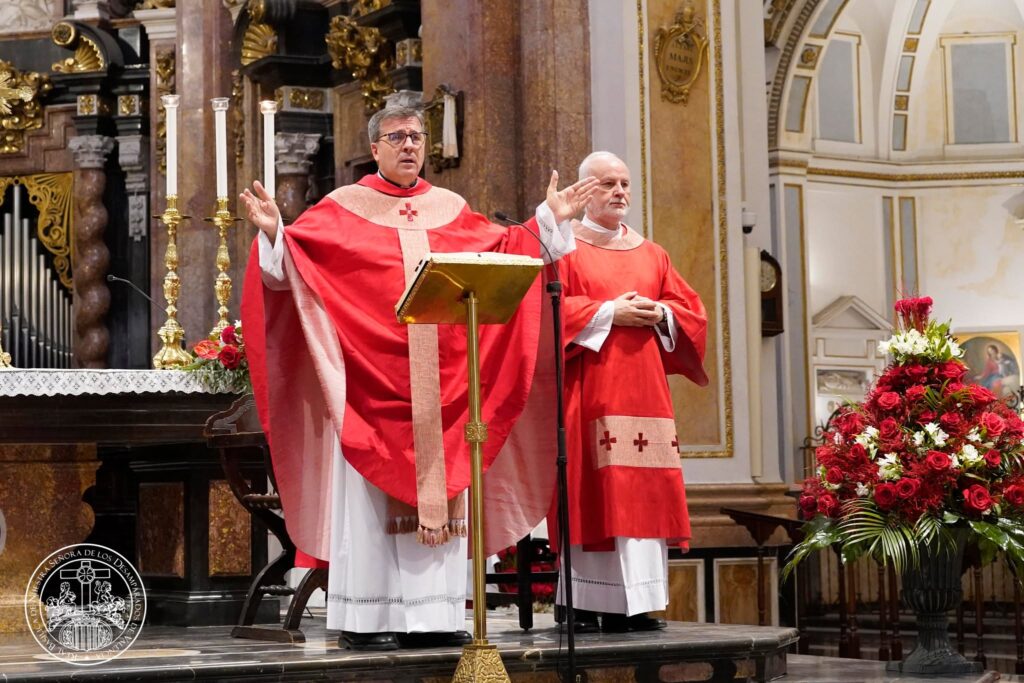 La devoción valenciana se viste de fe: las entidades de la Basílica peregrinan a la Catedral por el Año Jubilar del Santo Cáliz 7 825340510 1085706057513242 7803639680306732924 n