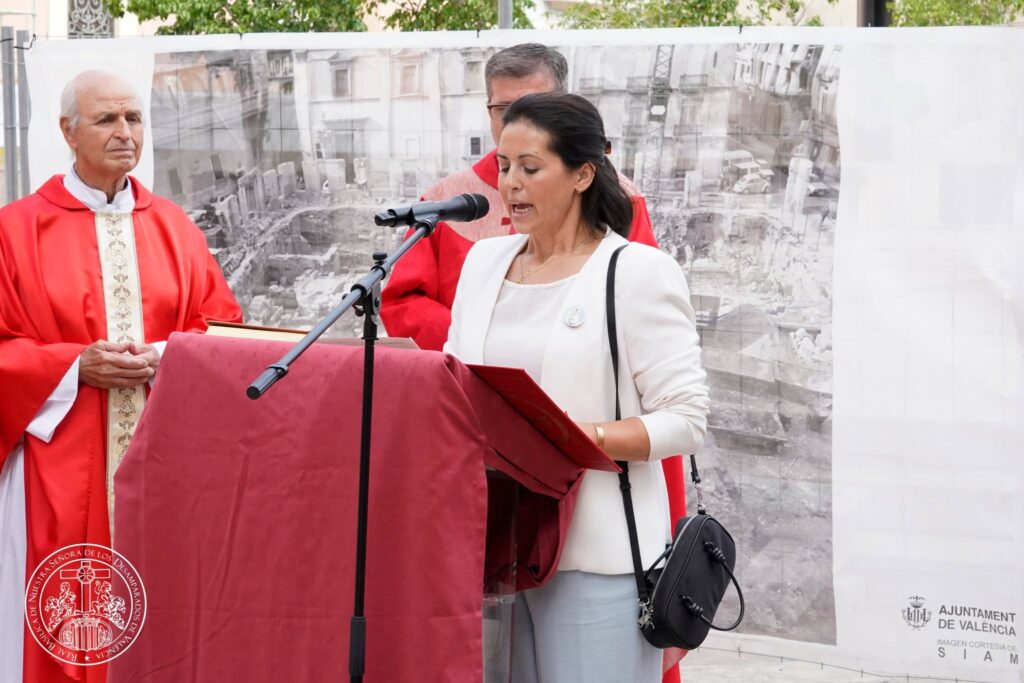 La devoción valenciana se viste de fe: las entidades de la Basílica peregrinan a la Catedral por el Año Jubilar del Santo Cáliz 16 825340623 1085699617513886 4835193941132531074 n