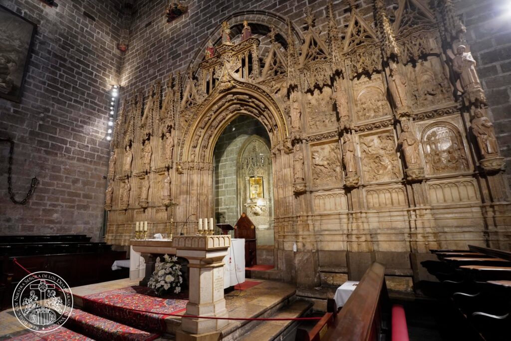 La devoción valenciana se viste de fe: las entidades de la Basílica peregrinan a la Catedral por el Año Jubilar del Santo Cáliz 2 827513522 1085731967510651 7557695665395876221 n