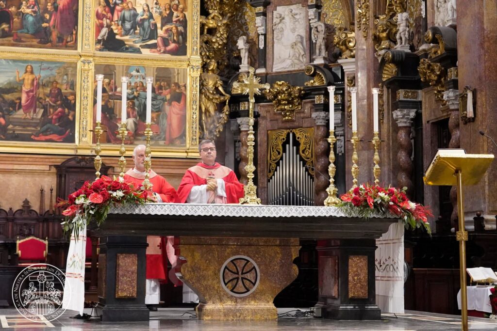 La devoción valenciana se viste de fe: las entidades de la Basílica peregrinan a la Catedral por el Año Jubilar del Santo Cáliz 8 828943450 1085705654179949 2323915440579149155 n
