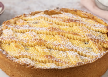 De Sicilia al Vaticano: el viaje histórico de la crostata de ricotta, el dulce indispensable de la repostería romana