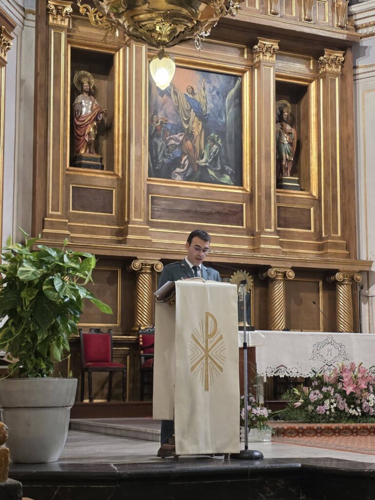 Festividad de la Virgen del Pilar y Día de la Hispanidad en Ontinyent (Valencia) 9 844437679 1571684968331525 3610067435864203377 n