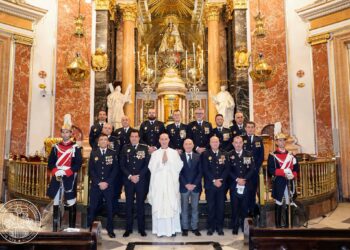La Policía Local de Valencia rinde homenaje a sus agentes fallecidos en la festividad del Santo Ángel de la Ciudad