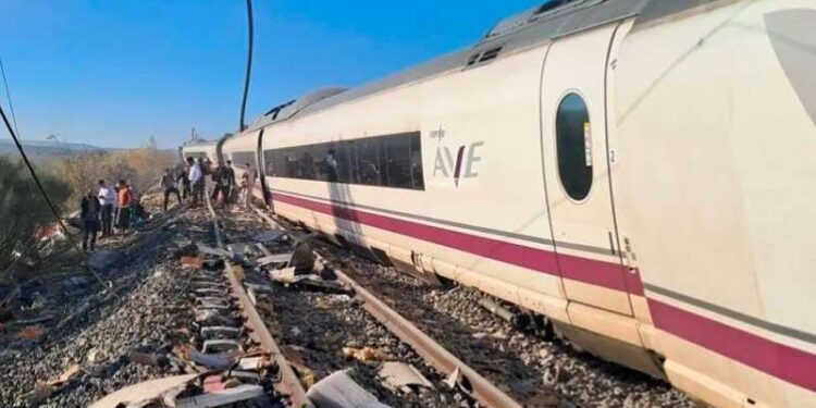 La Conferencia Episcopal pide oraciones por las víctimas de la tragedia ferroviaria en Urda