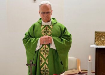 El Papa León XIV celebra la Santa Misa en el hospital Gemelli tras confirmarse su favorable evolución médica